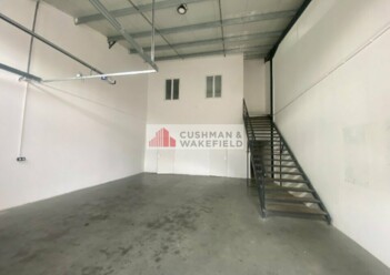 Location entrepôts / activités Nîmes Cushman & Wakefield